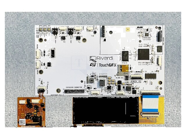 Display: TFT; 10,1