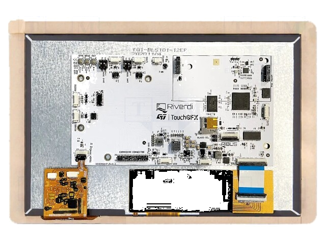 Display: TFT; 10,1