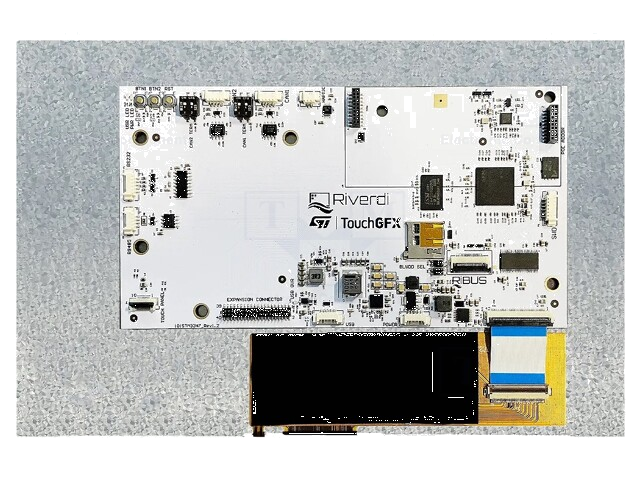 Display: TFT; 10,1